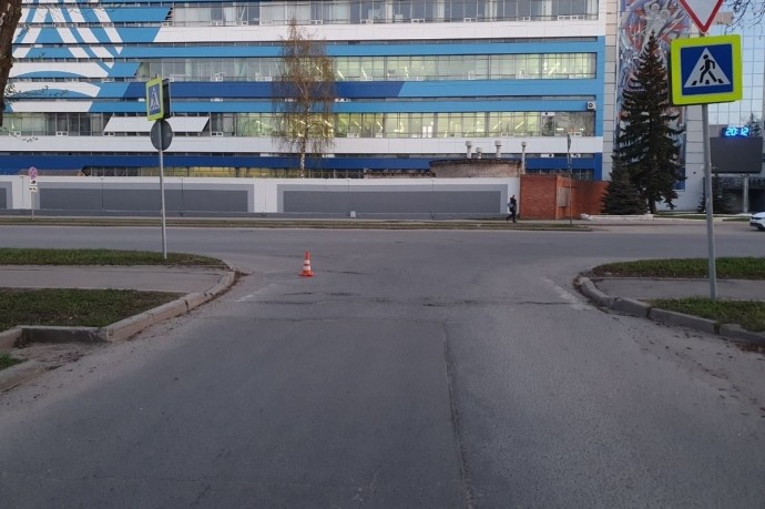 Подростка на велосипеде в Вологде сбила машина и скрылась с места ДТП