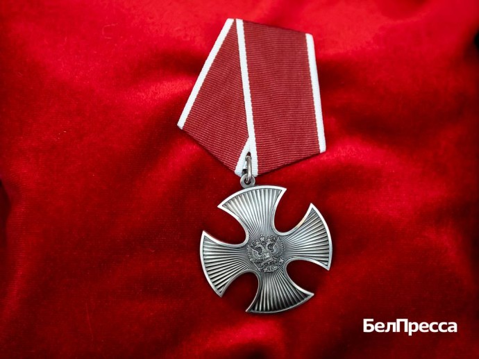 Водителя главы поселения Ракитянского округа наградили орденом Мужества посмертно Водителя главы поселения Ракитянского округа наградили орденом Мужества посмертно