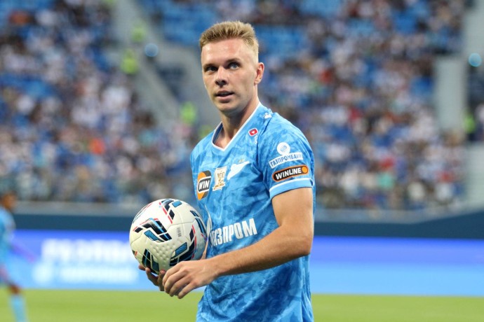 Генич раскритиковал поведение Глушенкова после матча против «Краснодара» Генич раскритиковал поведение Глушенкова после матча против «Краснодара»