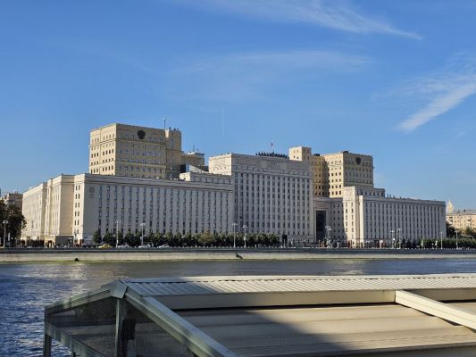 Российские ПВО за сутки сбили 298 украинских беспилотников