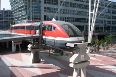 Германия — Шагнуть над пробками: что обещает Берлину магнитная колея