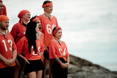 Парикмахер из Благовещенска будет выживать и голодать на тайском острове