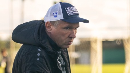 "Поступил не по-мужски". Талалаев раскритиковал Слуцкого за историю с Дзюбой