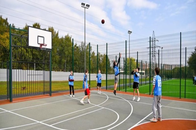 Круглогодичные спортплощадки нового формата обустроят во всех районах Москвы