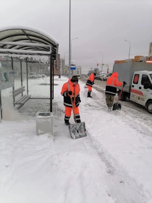 В Кирове после снегопада на улицы вышли почти 170 единиц техники