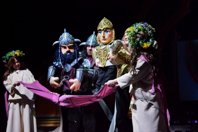 В Уфе Кукольный театр поставил мюзикл «Руслан и Людмила» В Уфе Кукольный театр поставил мюзикл «Руслан и Людмила»