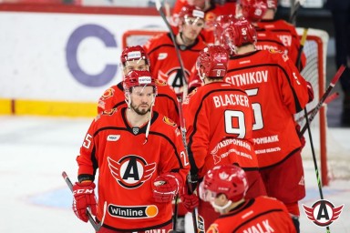 "Автомобилист" сенсационно проиграл "Ладе" в первом матче КХЛ