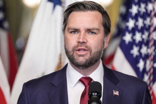 Джей Ди Вэнс: в торговых войнах у США больше инструментов давления, чем у КНР Джей Ди Вэнс: в торговых войнах у США больше инструментов давления, чем у КНР