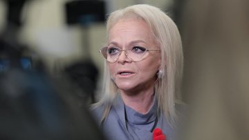 Суд обязал Ларису Долину покинуть проданную квартиру