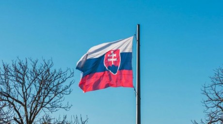 В Словакии собрали подписи за проведение референдума против антироссийских санкций
