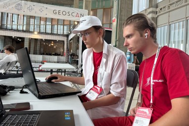 Студенты московских колледжей победили в национальных соревнованиях по управлению дронами