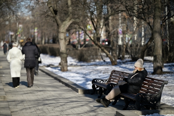 Температура до +14 градусов ожидается в Москве в ближайшие выходные