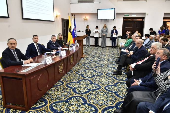 Михаил Евраев принял участие в конференции регионального отделения «Единой России»