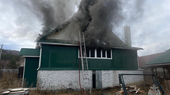 В Башкирии мужчина и женщина серьезно пострадали при пожаре В Башкирии мужчина и женщина серьезно пострадали при пожаре