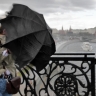 Может снести крышу! На Москву обрушится супер-шторм