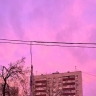 Жители Москвы и Подмосковья наблюдали сегодня необычный розовый рассвет