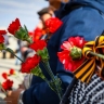 Известные актеры, певцы и музыканты поздравляют россиян с 80-летием Великой Победы