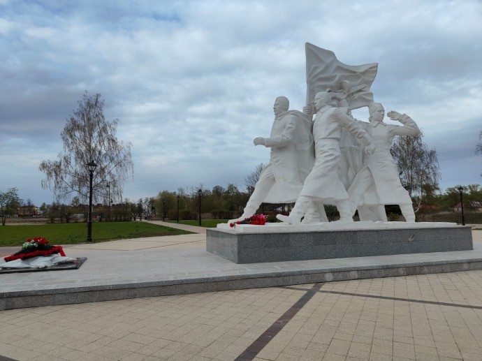 Мемориалы и воинские захоронения в Ярославской области приводят в порядок за счет федеральных и региональных средств