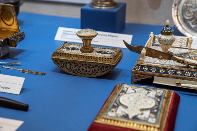 Более 300 памятников традиционной культуры Кубачи представили на выставке в Российском этнографическом музее Более 300 памятников традиционной культуры Кубачи представили на выставке в Российском этнографическом музее