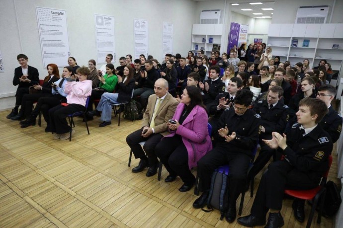 Глава Калининграда поздравила студентов КГТУ с праздником
