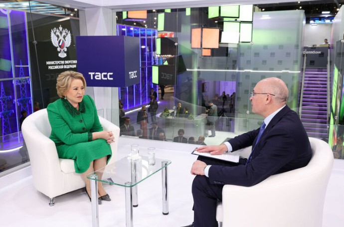 Матвиенко: Запад не реагирует на государственный терроризм Киева Матвиенко: Запад не реагирует на государственный терроризм Киева