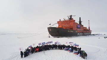 Участники "Время героев" достигли Северного полюса