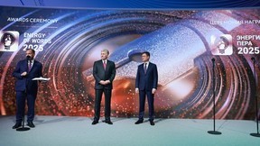 Александр Новак наградил победителей международного медиаконкурса «Энергия пера»