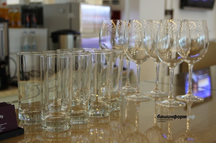 Жительницу Уфы осудили за вовлечение подростков в употребление алкоголя Жительницу Уфы осудили за вовлечение подростков в употребление алкоголя