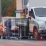На улице Кривозерье в Пензе легковушка врезалась в грузовик