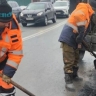 В Курске на улице Пучковка начался ямочный ремонт дороги