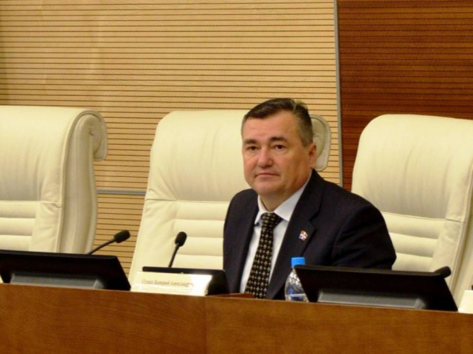 Валерий Сухих: создание условий для роста численности населения – стратегическая задача властей