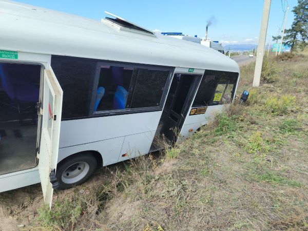 Шесть человек пострадали в ДТП с автобусом в пригороде Улан-Удэ