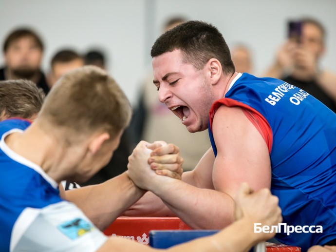 В чемпионате и первенстве Белгородской области по армрестлингу сразились 100 спортсменов В чемпионате и первенстве Белгородской области по армрестлингу сразились 100 спортсменов