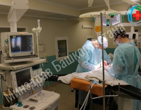 В Уфе врачи удалили большую опухоль 3-летнему малышу