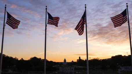 В США назвали причину паузы в оказании военной помощи Киеву