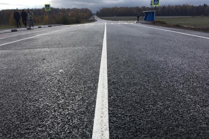 На границе Ярославской и Вологодской областей на трассе М8 возобновили движение
