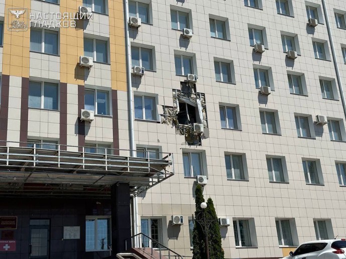 В Белгороде украинские дроны дважды ударили по зданию суда – ранена женщина