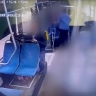 Водитель автобуса в Москве обворовал пассажирку на сотни тысяч рублей