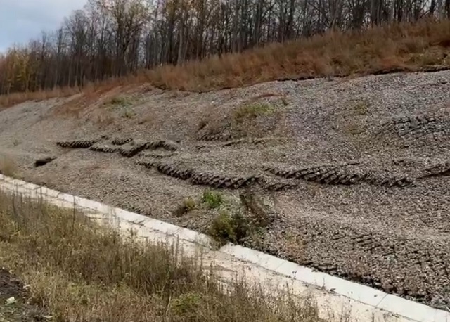 Батыр Эмеев поручил устранить просадки грунта, возникшие на дороге "Обход г. Рузаевка" Батыр Эмеев поручил устранить просадки грунта, возникшие на дороге "Обход г. Рузаевка"