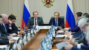 Денис Мантуров выступил на заседании Комитета Совета Федерации по экономической политике Денис Мантуров выступил на заседании Комитета Совета Федерации по экономической политике