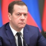 Медведев ответил Трампу на слова об отправке подлодок к берегам России