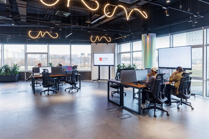 Робот-патрульный и VR-симулятор бионического зрения: что еще тестируют на площадке «МосХаб. Сколково»