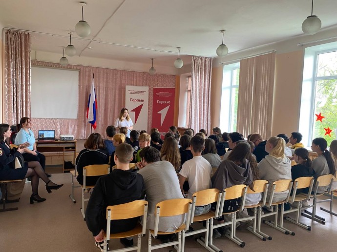 Единый день детских общественных приемных проходит в Ярославской области