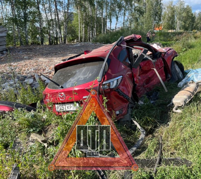 В страшной аварии под Пензой погибла молодая женщина