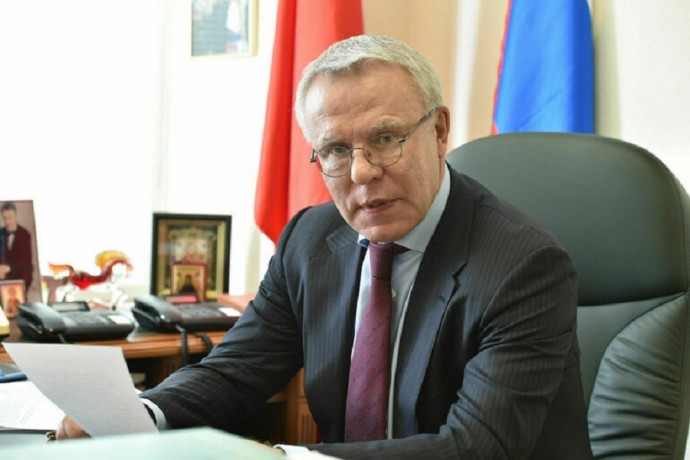 Фетисов призвал СКА учитывать мнение Ларионова при подборе хоккеистов