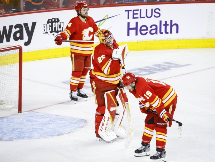 Гол Кузнецова не спас «Калгари» от поражения в матче с «Нэшвиллом»