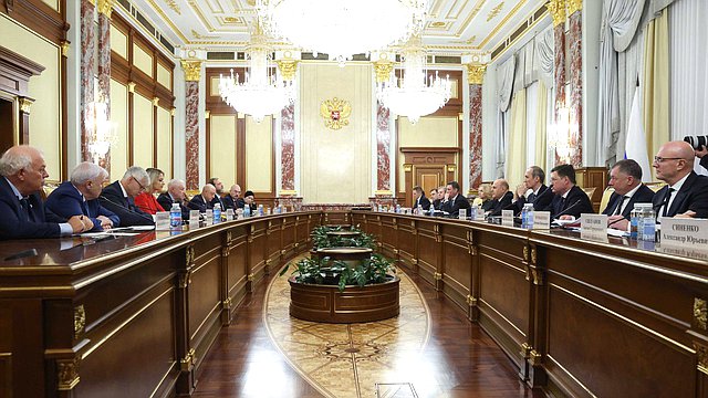 Депутаты фракции «Справедливая Россия» встретились с Михаилом Мишустиным
