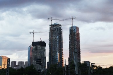 Эксперты назвали районы Москвы с наибольшим снижением цен на новостройки