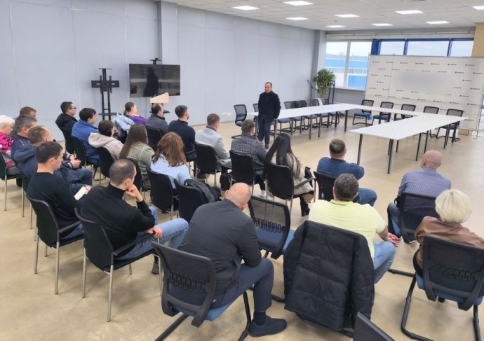 Руководители предприятий прошли стажировку на станкостроительном производстве Пензы