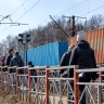 На переезде в Нововятском районе поезд насмерть сбил мужчину